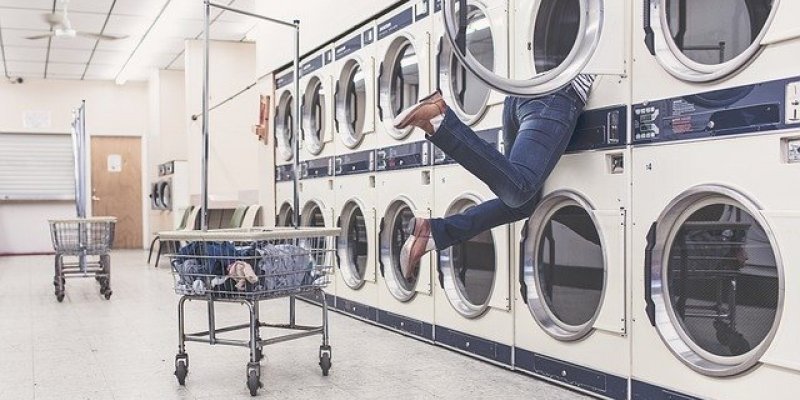 Types of people who have close relationships with their laundry service